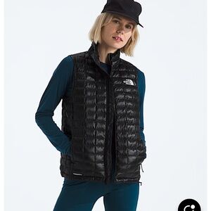 NORTH FACE Women’s Black Quilted Vest NWT